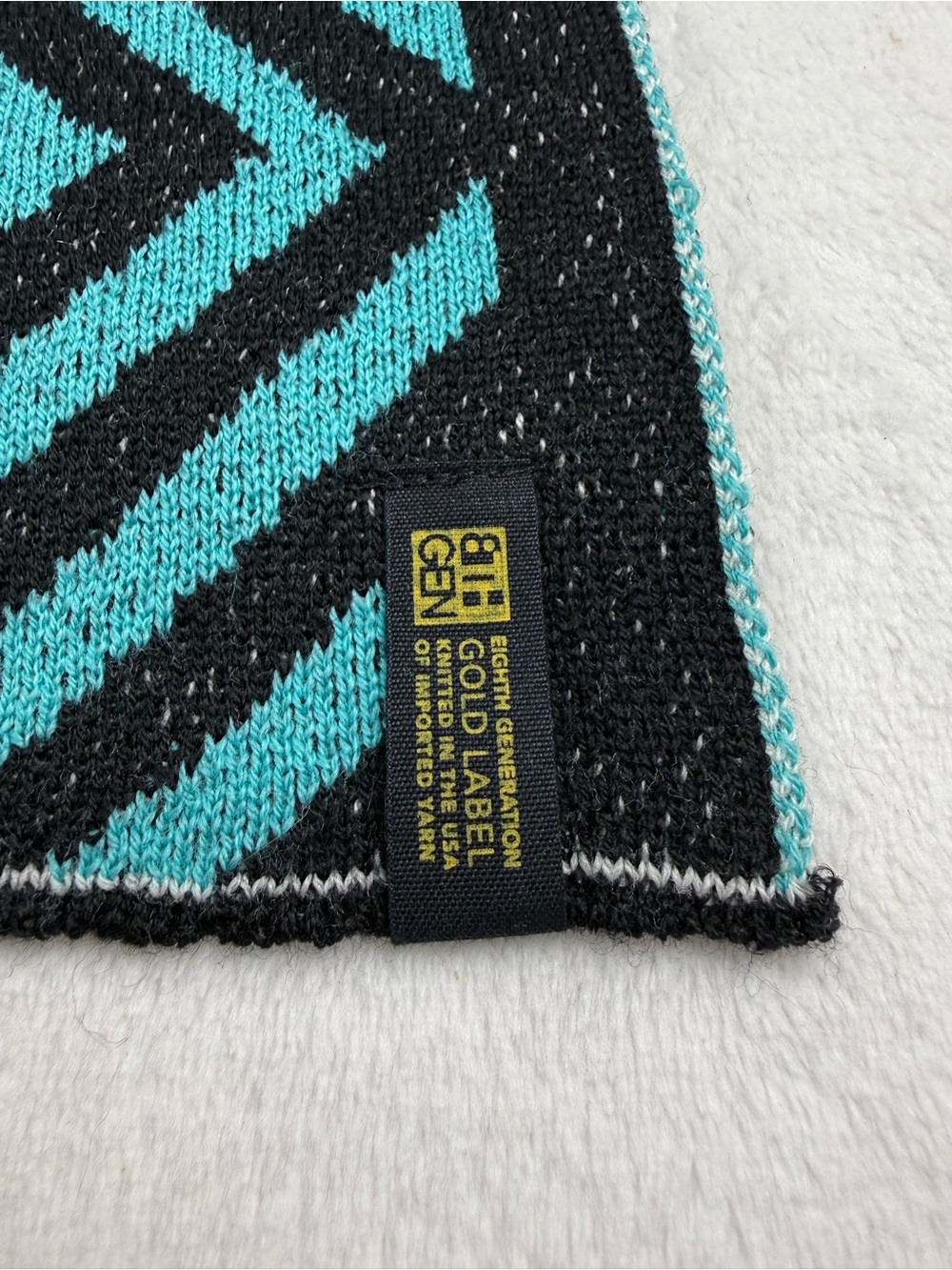 Eighth Generation Tribute 100% Merino Wool Scarf
Geometric Wrap One Size - Picture 3 of 8